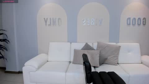 Sunny Rivers online show from February 7, 6:45 pm