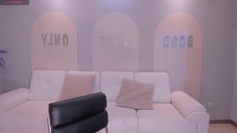 Sunny Rivers online show from October 3, 6:27 pm