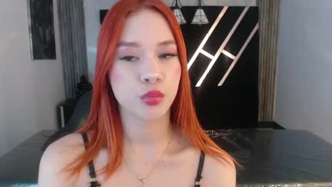 Susana   Mejia online show from July 18, 12:53 pm