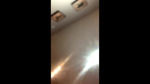 Snapshot of sunshine1824 chatting on February 27, 10:31 pm sunshine1824 online show from February 27, 10:31 pm