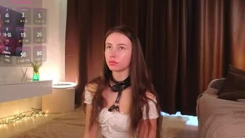 Snapshot of sunshinegirlx chatting on April 19, 7:40 am Alice online show from April 19, 7:40 am