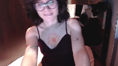 Snapshot of sunshinehella chatting on December 13, 4:49 pm Hella online show from December 13, 4:49 pm