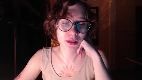 Snapshot of sunshinehella chatting on February 21, 7:59 pm Hella online show from February 21, 7:59 pm