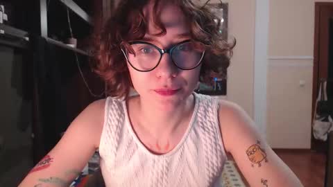 Snapshot of sunshinehella chatting on February 22, 7:01 pm Hella online show from February 22, 7:01 pm