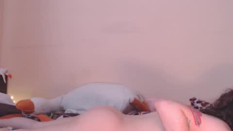 Snapshot of sunshinehella chatting on March 7, 9:50 am Hella online show from March 7, 9:50 am