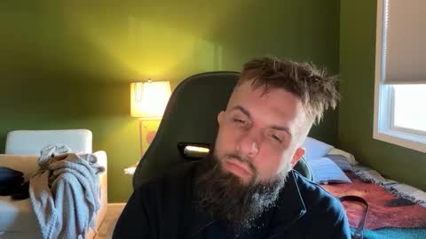 Snapshot of supbroitsmatt chatting on December 21, 3:52 pm Matt online show from December 21, 3:52 pm