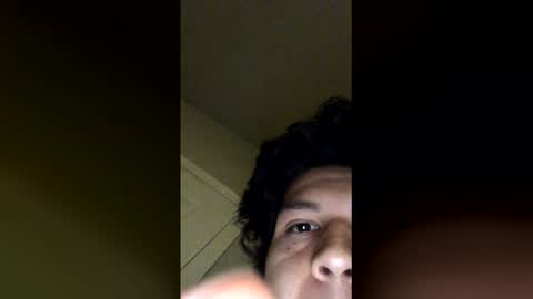 Snapshot of superflysly69 chatting on February 1, 4:44 am Sly online show from February 1, 4:44 am