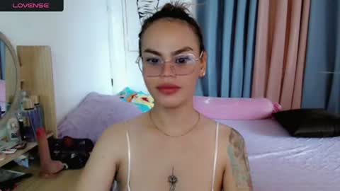 Im val online show from August 1, 5:07 am