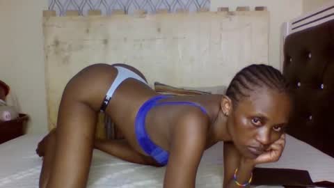 Snapshot of supersexxy_chyna chatting on April 6, 1:14 am supersexxy_chyna online show from April 6, 1:14 am