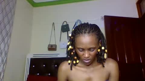 Snapshot of supersexxy_chyna chatting on May 17, 4:03 pm supersexxy_chyna online show from May 17, 4:03 pm