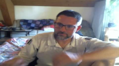 supersquirrel81 online show from April 25, 2:25 pm