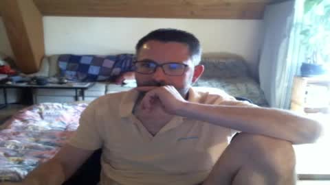 supersquirrel81 online show from May 2, 1:16 pm