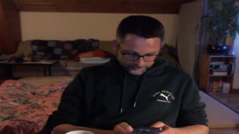 supersquirrel81 online show from May 6, 6:46 pm