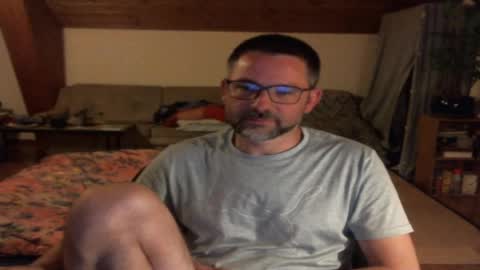 supersquirrel81 online show from May 23, 1:22 am