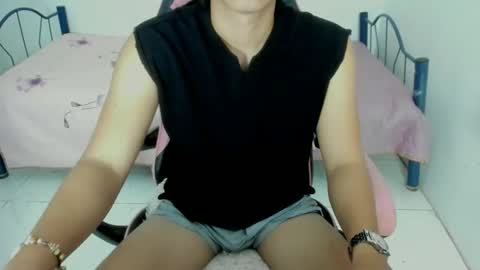 supr4m0 online show from November 13, 8:57 am