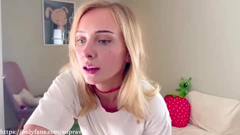 Raven - Ravie online show from September 24, 2:42 pm