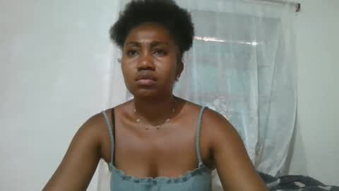 surbelle online show from February 4, 12:00 pm