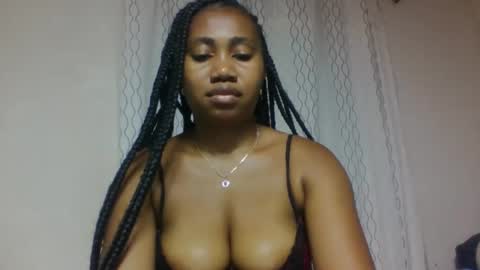 Snapshot of surbelle chatting on May 7, 6:41 am surbelle online show from May 7, 6:41 am