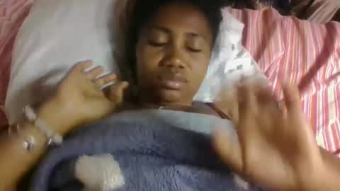 Snapshot of surbelle chatting on May 16, 6:43 am surbelle online show from May 16, 6:43 am