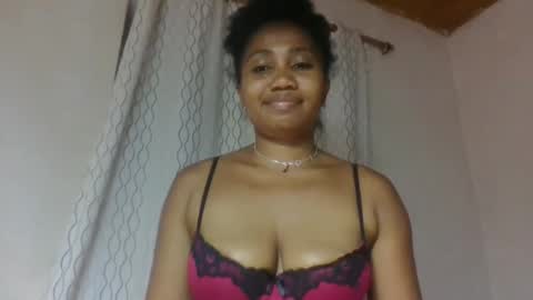 Snapshot of surbelle chatting on May 18, 5:41 pm surbelle online show from May 18, 5:41 pm