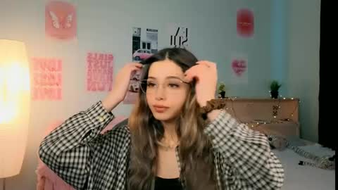 Snapshot of surfcheff chatting on March 23, 12:31 pm Sara online show from March 23, 12:31 pm