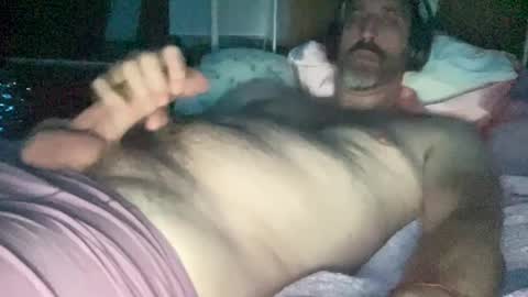 SurfGuy82 online show from September 10, 4:23 am