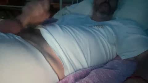 SurfGuy82 online show from November 5, 4:45 am