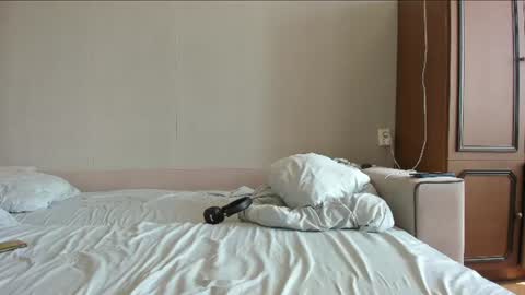 surfsexcouple online show from June 10, 6:45 am
