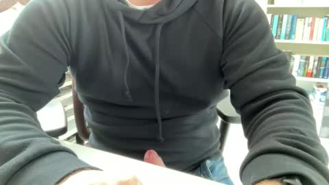 Snapshot of surfstar81 chatting on March 23, 9:46 am surfstar81 online show from March 23, 9:46 am