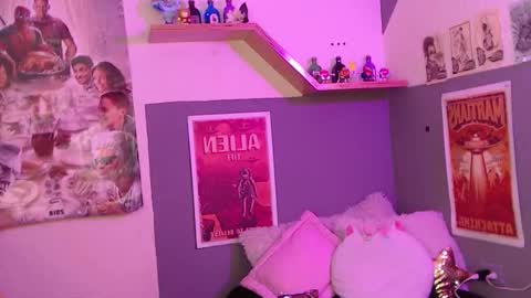 Snapshot of susan_bluee chatting on December 14, 7:29 pm Susan online show from December 14, 7:29 pm