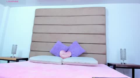 Susan online show from September 30, 7:52 pm