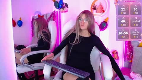 Susan online show from December 22, 3:44 pm