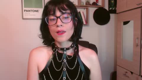 susana_w online show from September 17, 10:33 pm