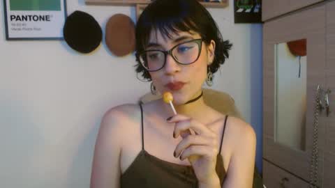susana_w online show from October 17, 9:50 pm
