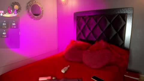 Susana W online show from February 18, 11:33 am