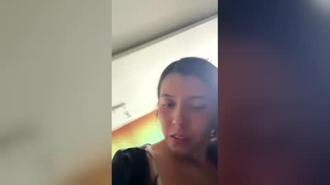Snapshot of susanaduncann chatting on May 3, 6:47 pm Susana online show from May 3, 6:47 pm