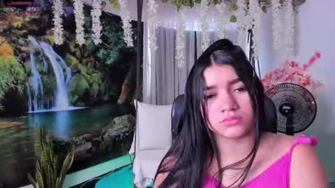 Snapshot of susanagarcia_ chatting on March 6, 8:37 pm susana online show from March 6, 8:37 pm