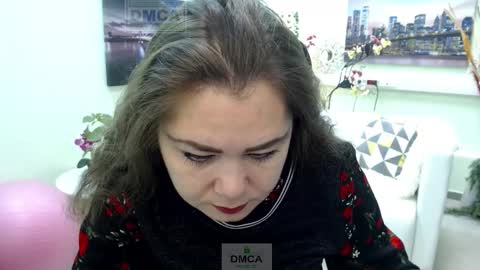 Snapshot of susanna_s chatting on November 23, 4:34 am Susanna online show from November 23, 4:34 am