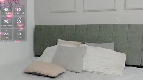 Amelia  online show from December 17, 12:11 pm