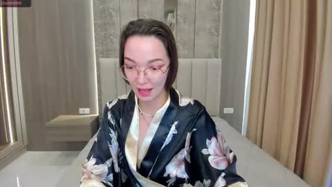 susannjohnson online show from November 26, 12:33 am