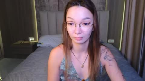 susannjohnson online show from April 27, 12:08 am