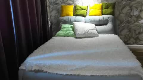 susannjohnson online show from June 10, 12:33 am