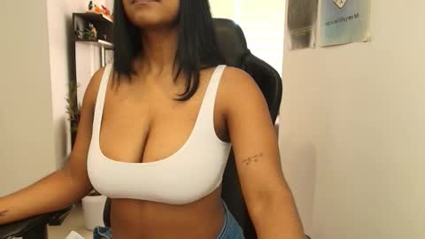 Susan Rhodes online show from November 23, 1:00 pm