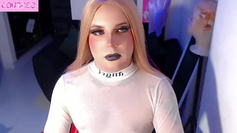 Snapshot of susej_exotic69 chatting on May 25, 1:55 am ale online show from May 25, 1:55 am