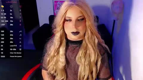 Snapshot of susej_exotic69 chatting on June 11, 8:01 am ale online show from June 11, 8:01 am