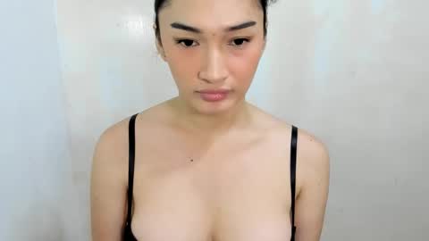 Kel  online show from February 8, 12:30 pm