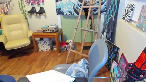   online show from November 3, 1:19 am