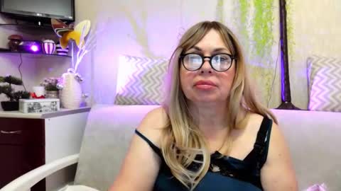 SusiexNoreen online show from March 4, 12:16 am