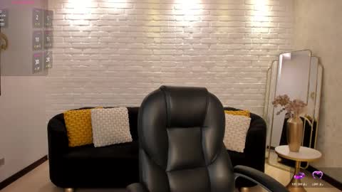 Sussan online show from October 19, 11:00 am