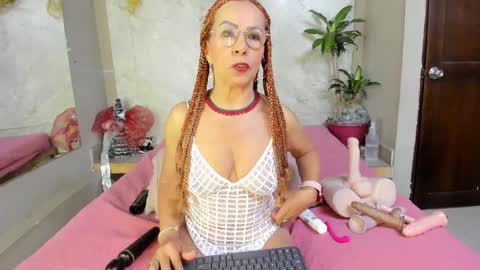 sussanmilf  online show from January 3, 11:03 am